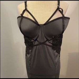 Torrid Curves Size 3 body con chemise